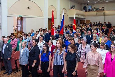 Воспитывать и учить по-новому